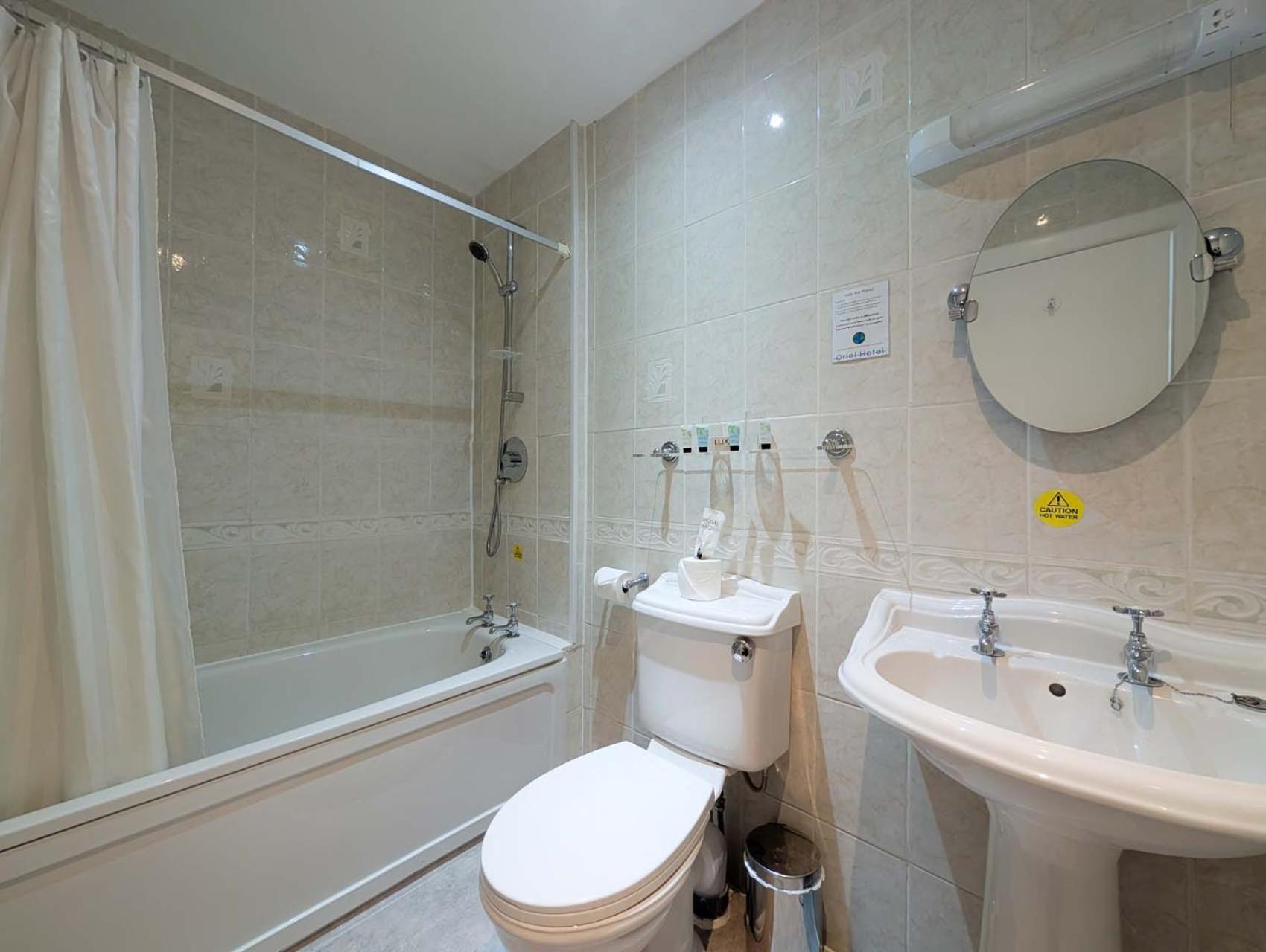 סנט אסף Oriel Hotel מראה חיצוני תמונה